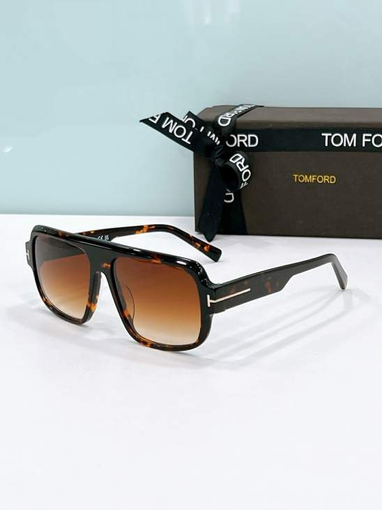 Picture of Tom Ford Sunglasses _SKUfw79163783fw